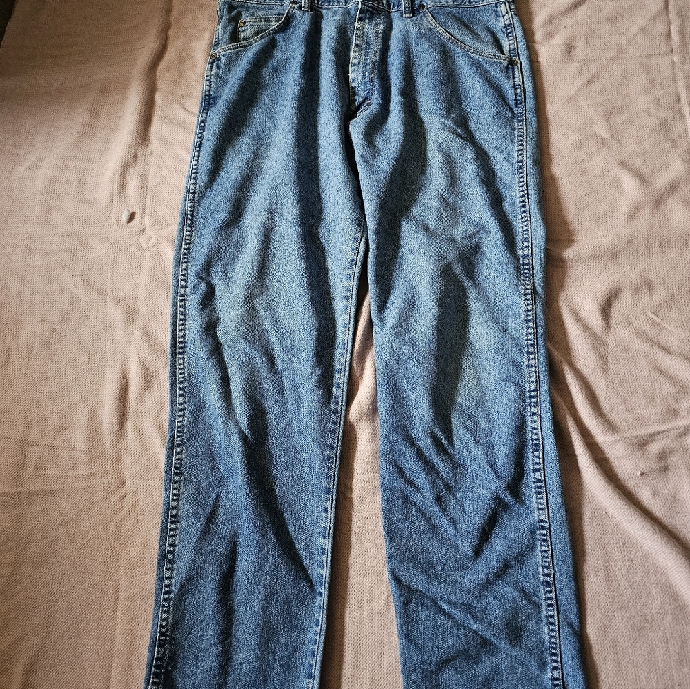 Mens Wrangler Rugged Wear Blue Jeans 36x32